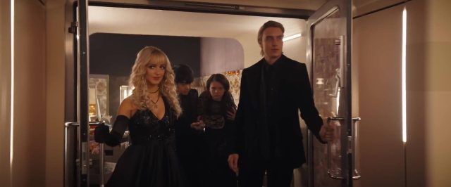 Hunger Games : lever de soleil sur la moisson. 24 Joseph Zada et Ralph Fiennes dans Hunger Games : lever de soleil sur la moisson Sunrise on the Reaping 2026