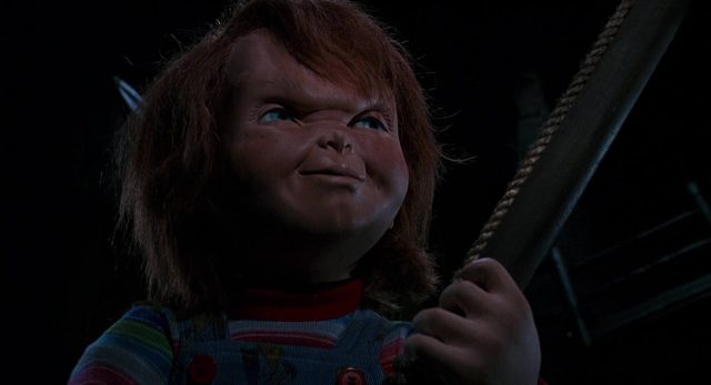 Chucky, la poupée de sang. 20 Alex Vincent et Christine Elise dans Chucky la poupée de sang Child's Play 2 1990
