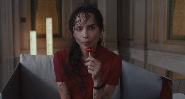 Comment braquer une banque. 16 Nicholas Hoult et Zoë Kravitz dans Comment braquer une banque How to Rob a Bank 2026